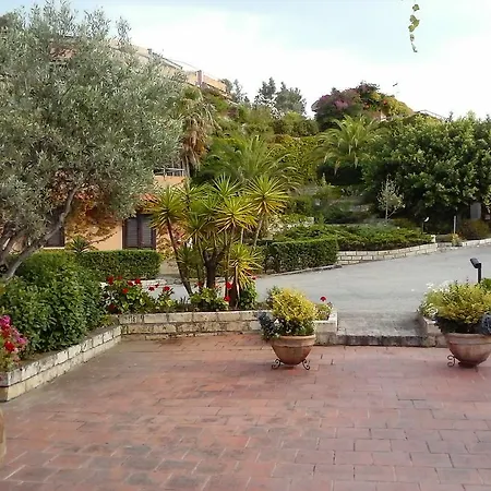 Porto Rhoca Отель 4*