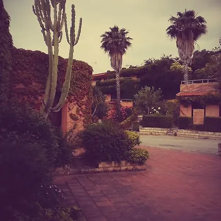 Porto Rhoca Hotel