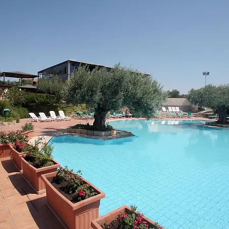 Hotel Porto Rhoca