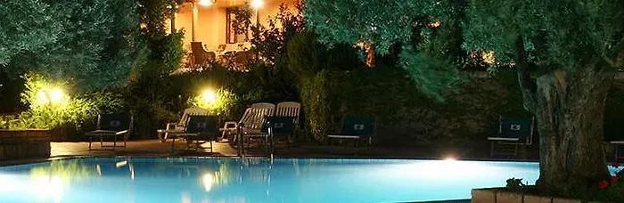 Porto Rhoca Hotel